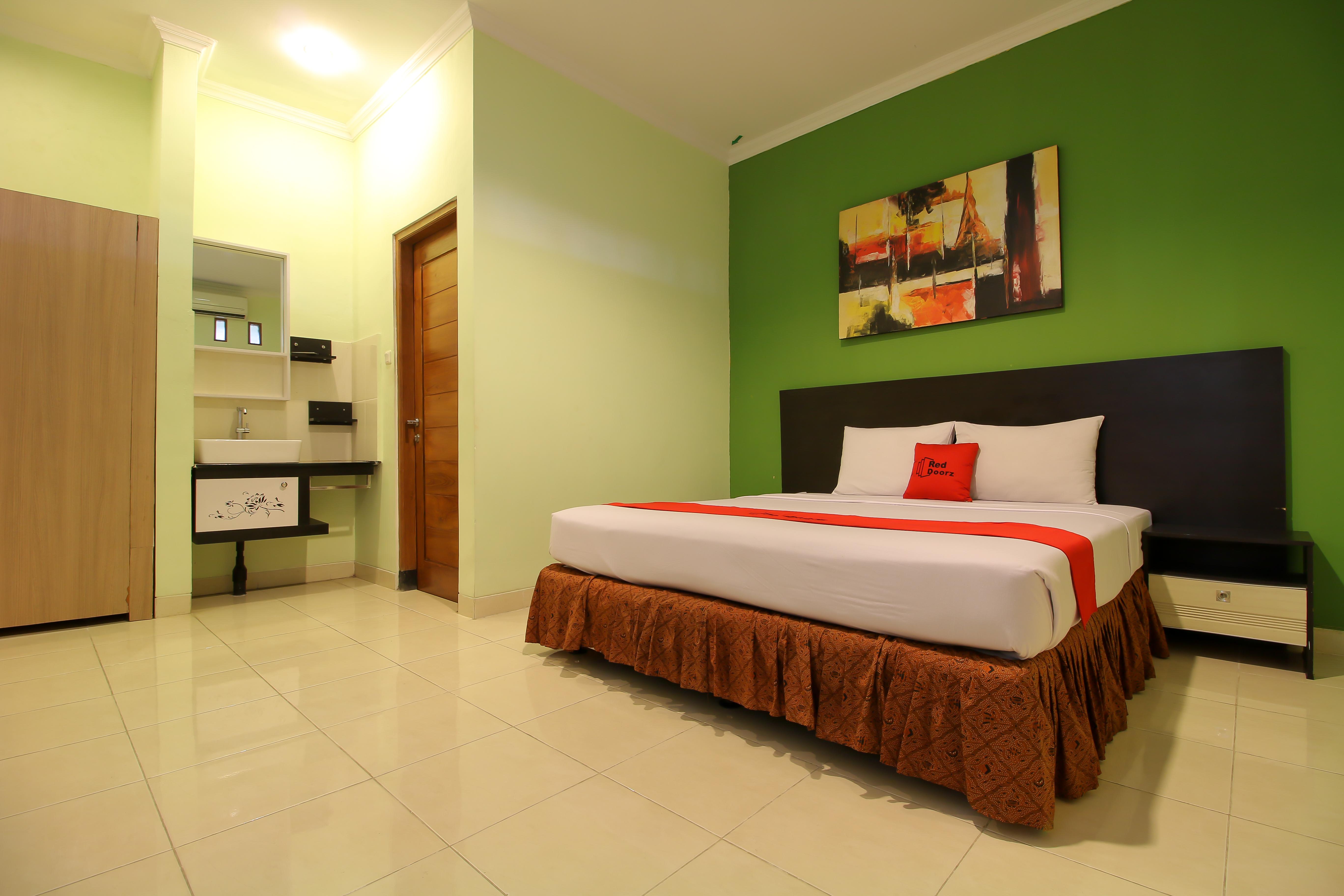 Reddoorz Plus @ Taman Siswa 2 Yogyakarta Ngoại thất bức ảnh
