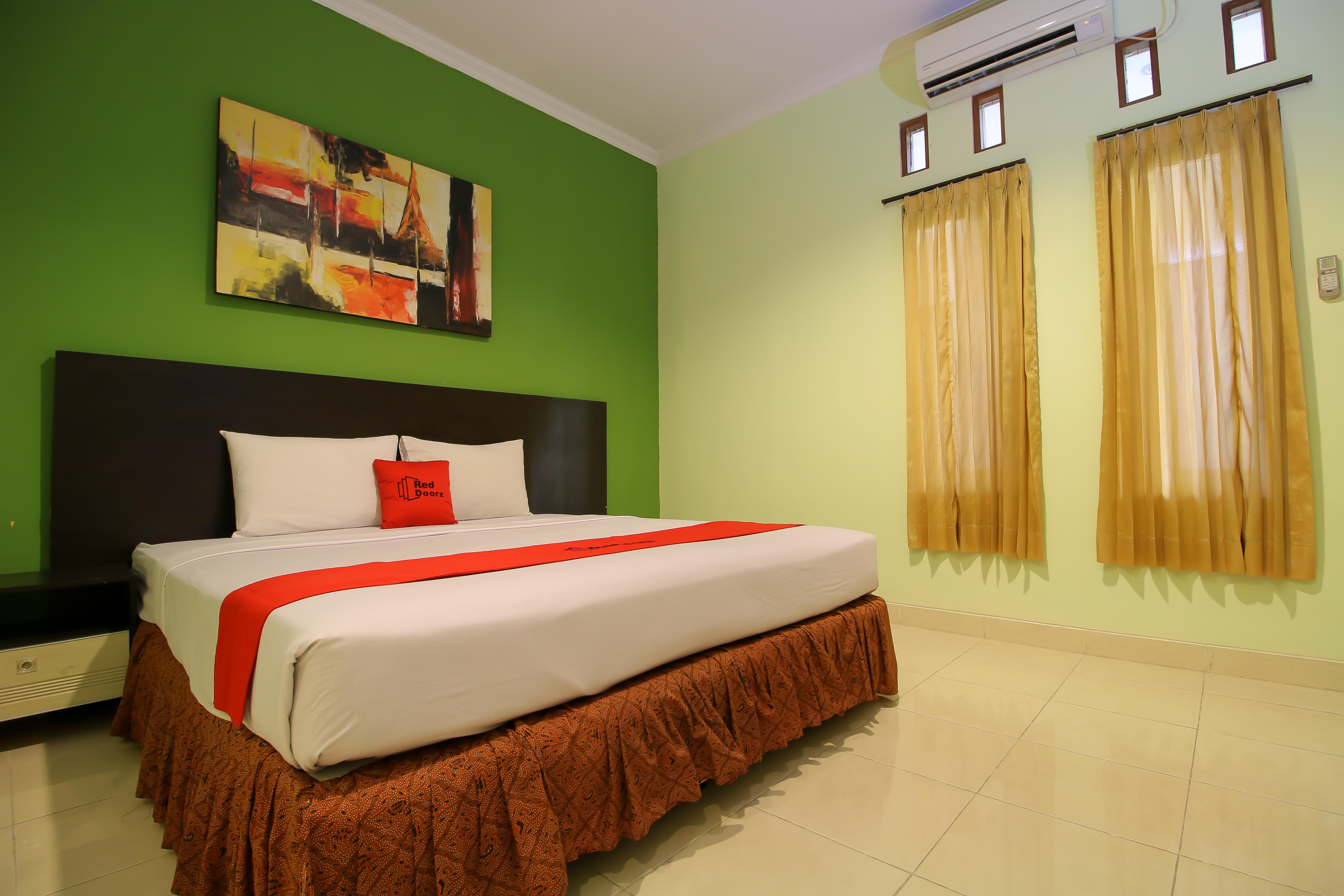 Reddoorz Plus @ Taman Siswa 2 Yogyakarta Ngoại thất bức ảnh