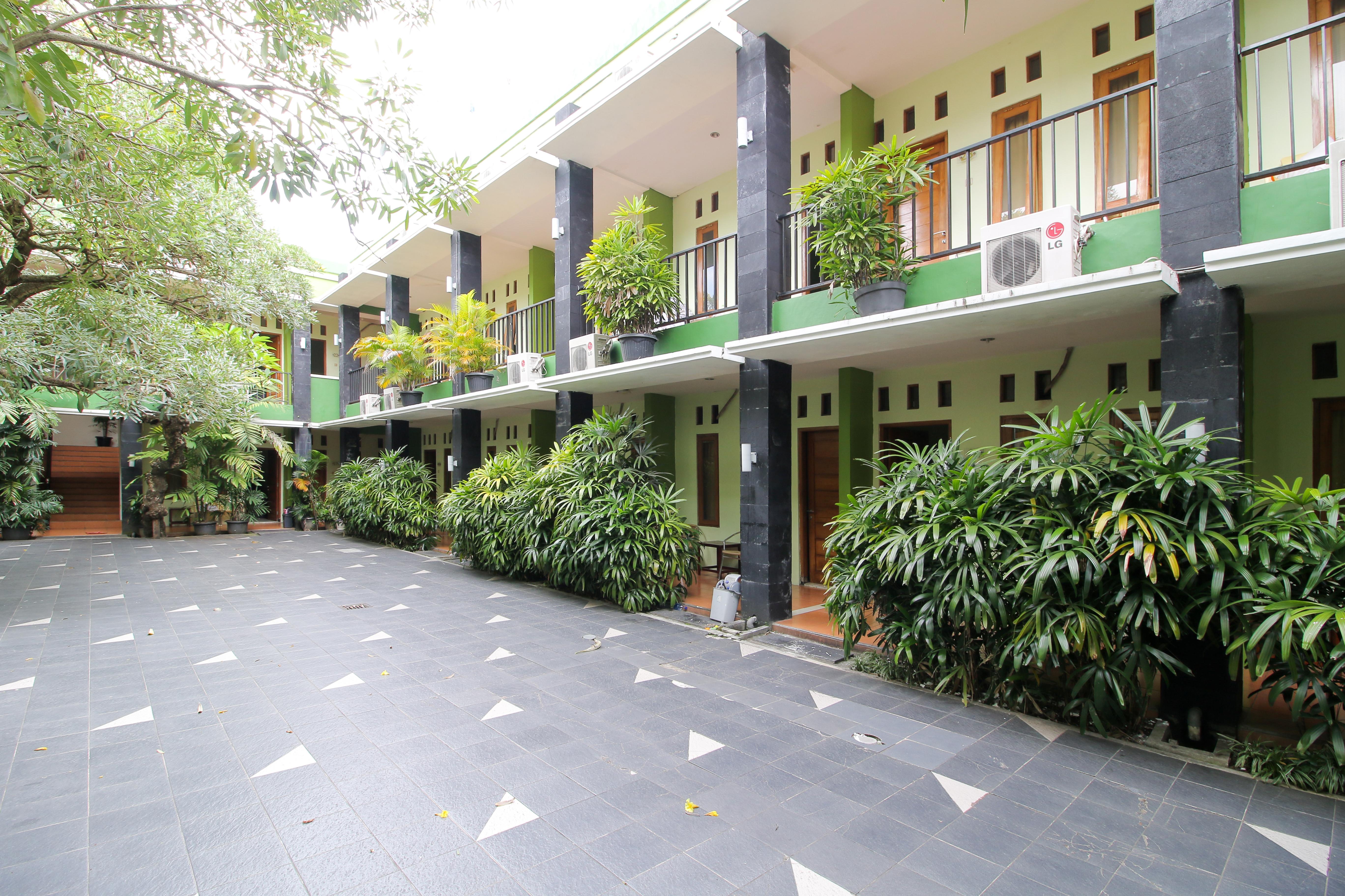 Reddoorz Plus @ Taman Siswa 2 Yogyakarta Ngoại thất bức ảnh
